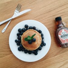 Lemon & Poppy Seed Yoghurt Pancakes